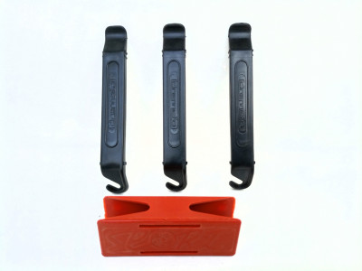 Tire levers