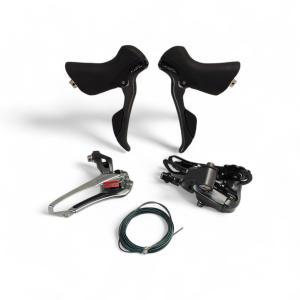 Shimano Claris R2000 Group Set