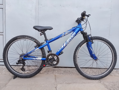 Trek MT 220